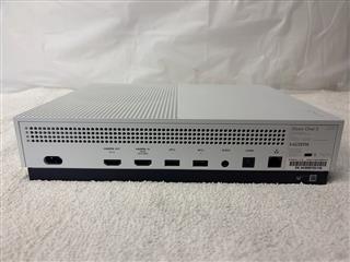 MICROSOFT XBOX ONE S - CONSOLE - 500GB - 1681 PRE-OWNED